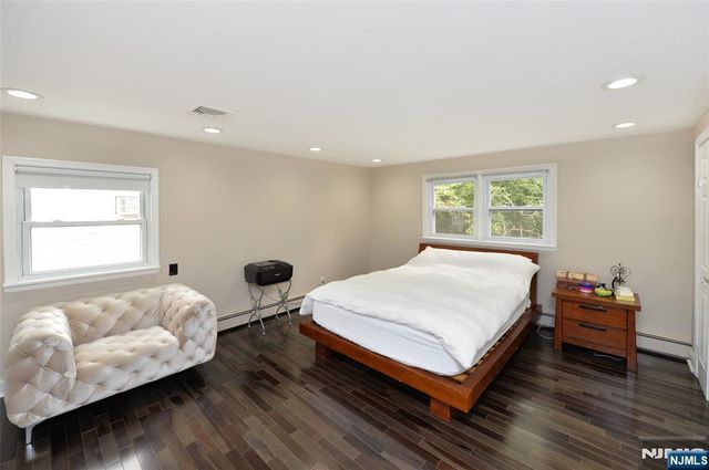 40-05 Brookside Avenue, Fair Lawn, NJ 07410