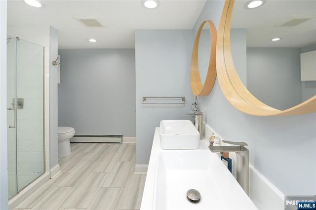 40-05 Brookside Avenue, Fair Lawn, NJ 07410