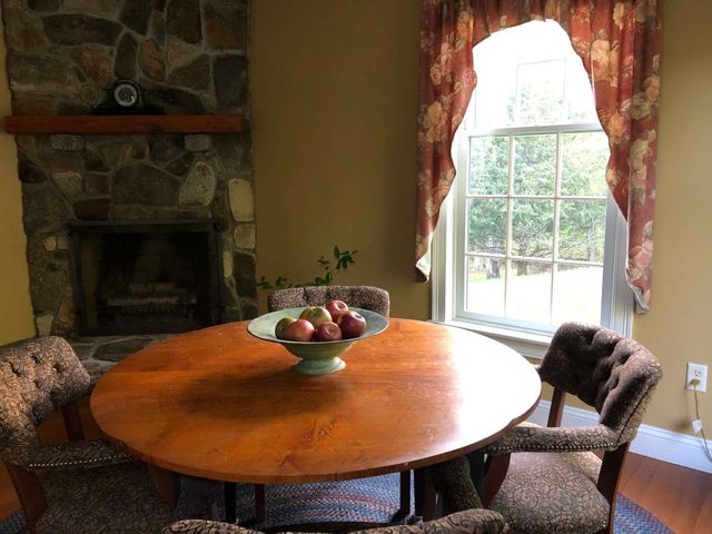 12 Wyndridge Circle, Pelham, NH 03076