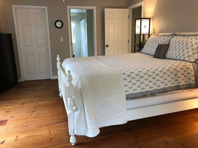12 Wyndridge Circle, Pelham, NH 03076