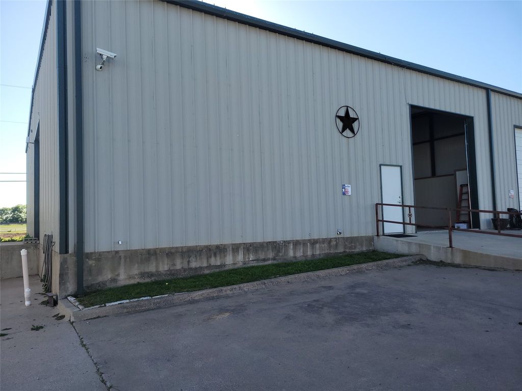 578 Aviator Drive, Fort Worth, TX 76179 — photo 2