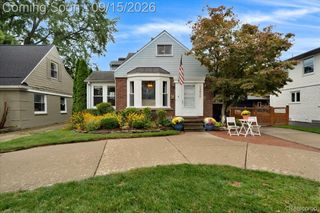 22430 Lakeland Street, St. Clair Shores, MI 48081