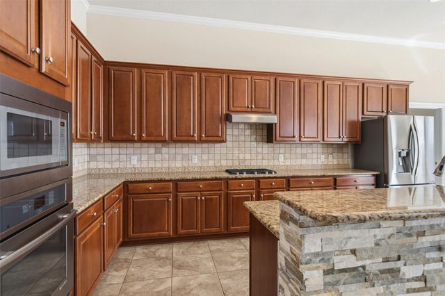 25802 Northcrest Drive, Spring, TX 77389