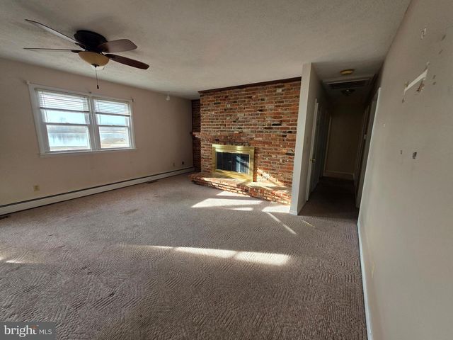 40265 BEACH DR, Mechanicsville, MD 20659