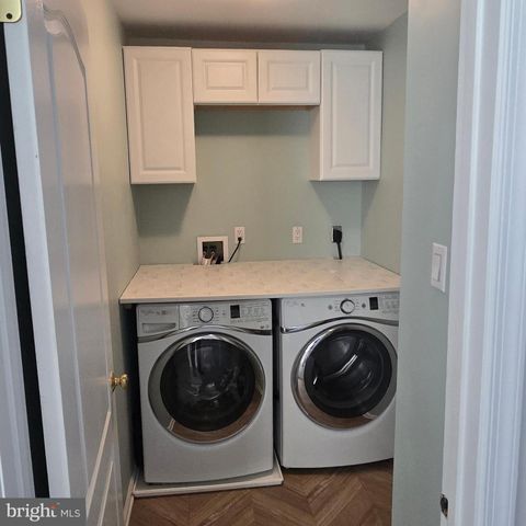 3400 CARRIAGE CT, North Wales, PA 19454