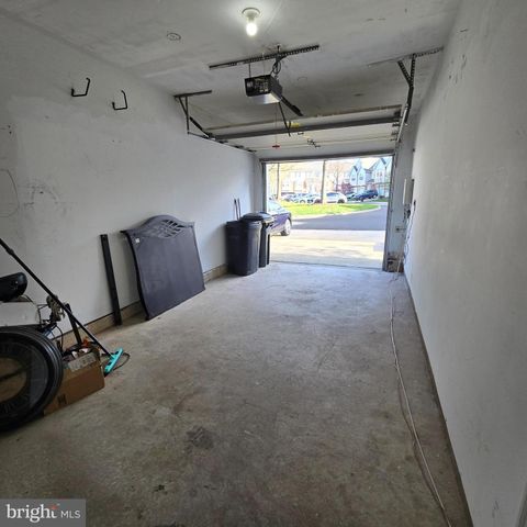 3400 CARRIAGE CT, North Wales, PA 19454