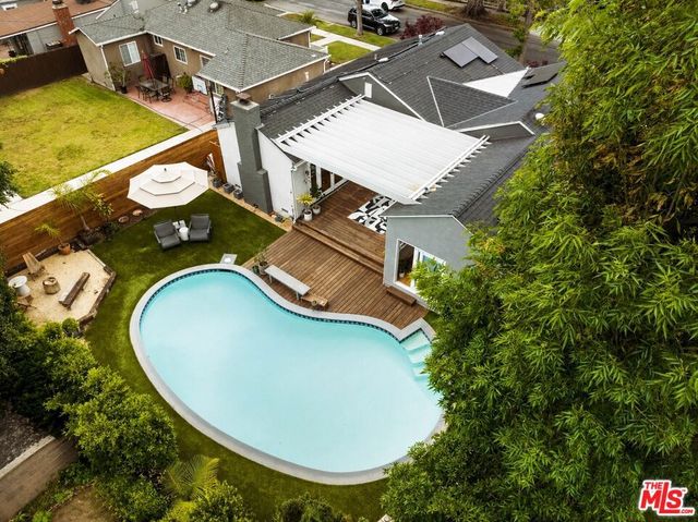 7622 Goddard Avenue, Los Angeles, CA 90045