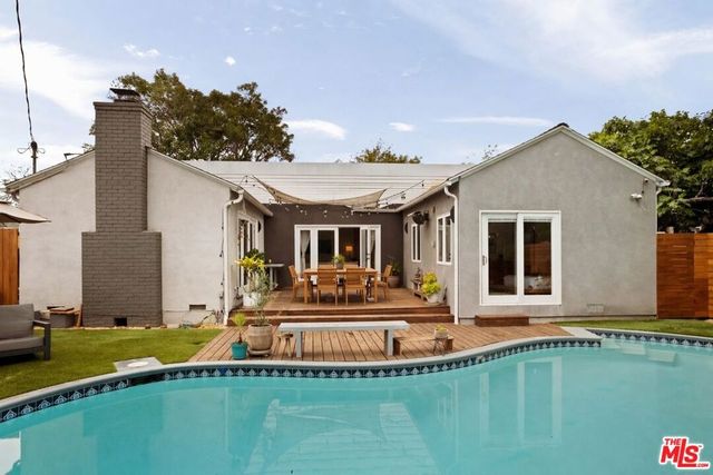 7622 Goddard Avenue, Los Angeles, CA 90045