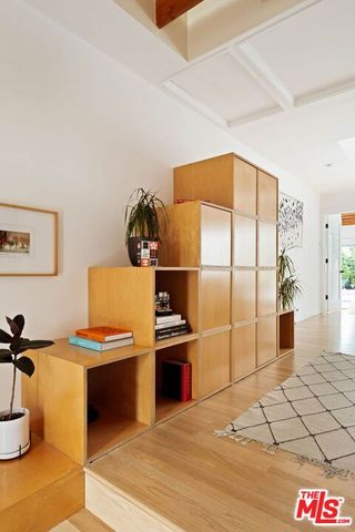 7622 Goddard Avenue, Los Angeles, CA 90045
