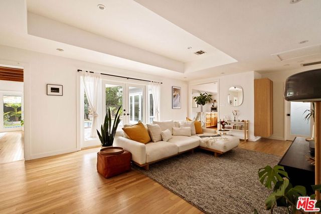 7622 Goddard Avenue, Los Angeles, CA 90045