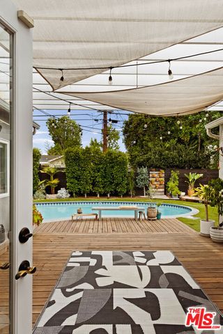 7622 Goddard Avenue, Los Angeles, CA 90045