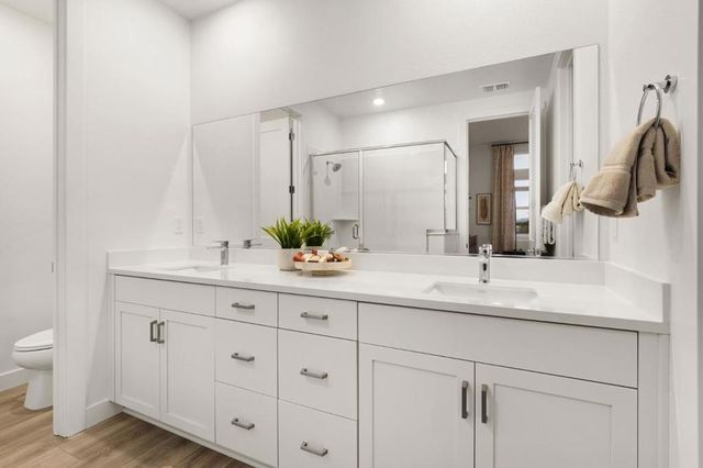 1303 Besra Terrace 6, Sunnyvale, CA 94087