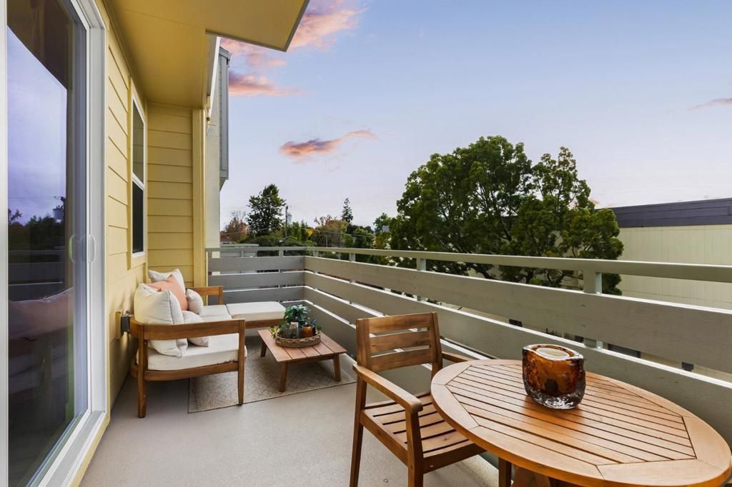 Image 8 of property listing at 1303 Besra Terrace 6, Sunnyvale, CA 94087