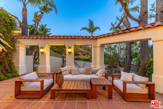 26743 Via Linda Street, Malibu, CA 90265