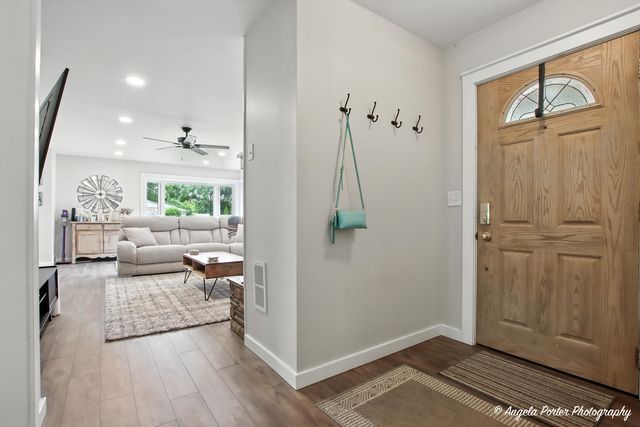 1405 Bayview Drive, Johnsburg, IL 60051