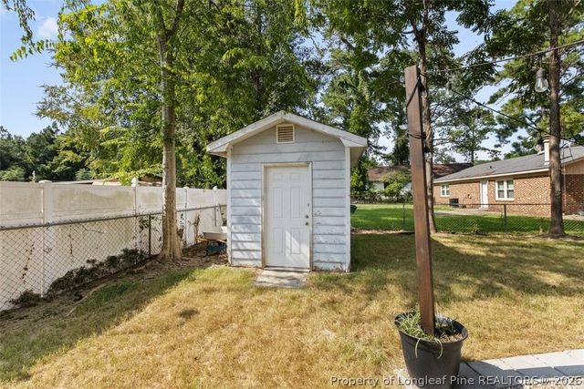 5800 Valhalla Court, Fayetteville, NC 28304