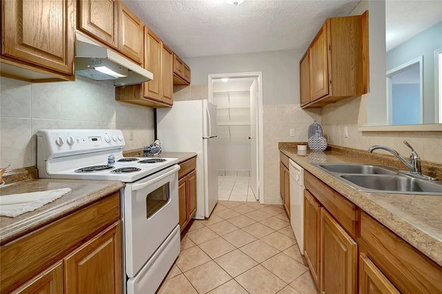 1400 GANDY BOULEVARD N 1504, St Petersburg, FL 33702