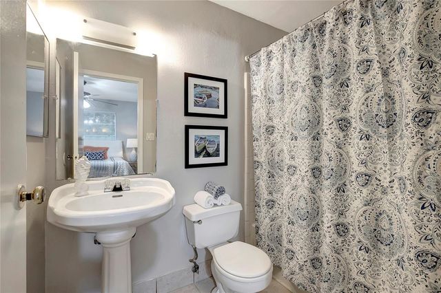 1400 GANDY BOULEVARD N 1504, St Petersburg, FL 33702