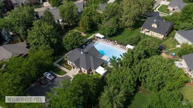 3989 N Park Crossing Ave, Meridian, ID 83646
