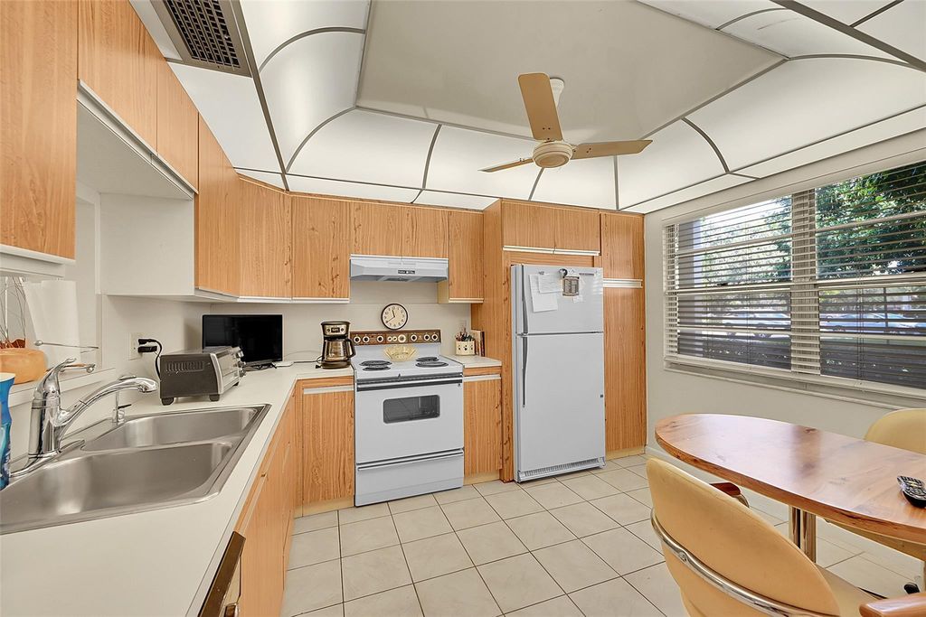 3101 Portofino Point D1, Coconut Creek, FL 33066