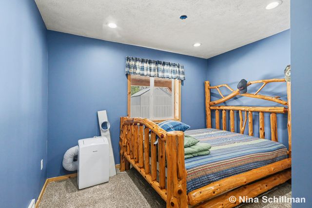 19550 Washington Road, Aetna Twp, MI 49336