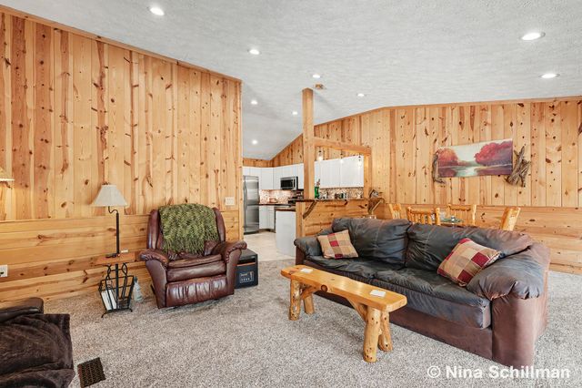 19550 Washington Road, Aetna Twp, MI 49336