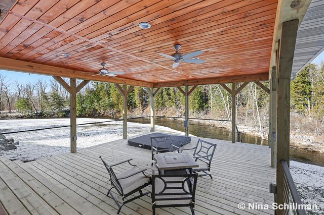 19550 Washington Road, Aetna Twp, MI 49336