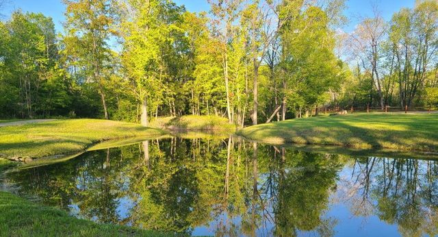 19550 Washington Road, Aetna Twp, MI 49336