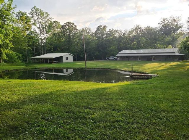 19550 Washington Road, Aetna Twp, MI 49336