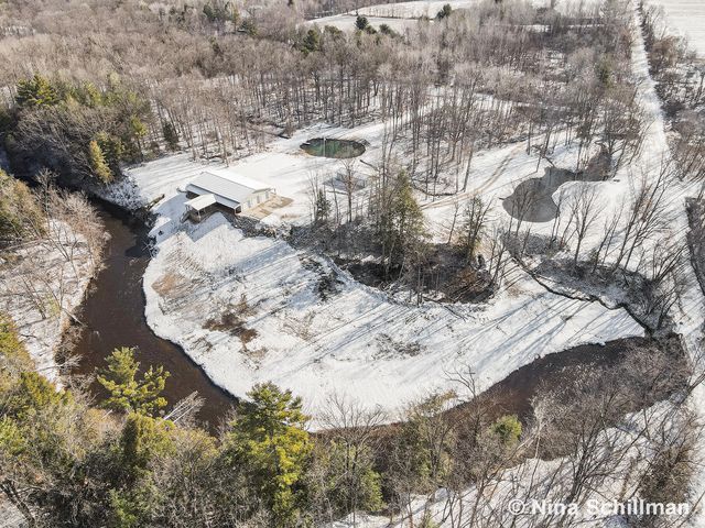 19550 Washington Road, Aetna Twp, MI 49336