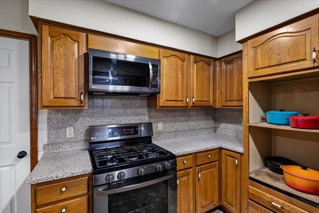 205 W Vaughn Lane, Deer Park, TX 77536