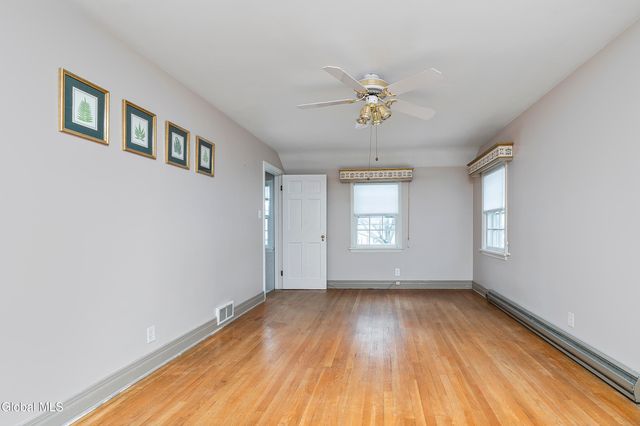 7 Clarendon Road, Albany, NY 12203