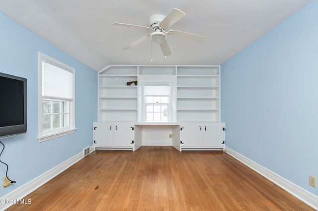 7 Clarendon Road, Albany, NY 12203