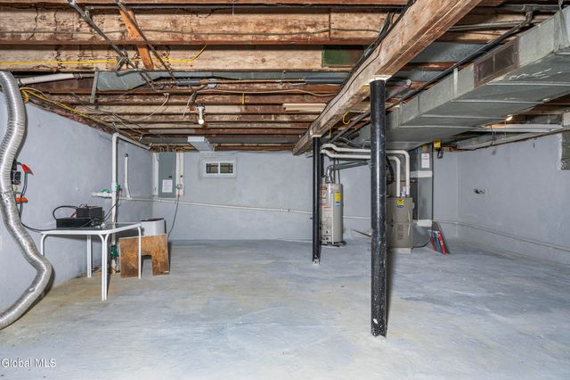 7 Clarendon Road, Albany, NY 12203