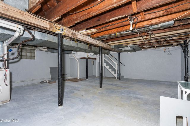 7 Clarendon Road, Albany, NY 12203