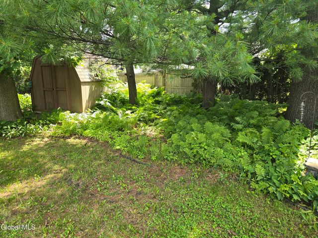 7 Clarendon Road, Albany, NY 12203