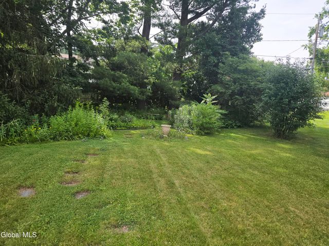 7 Clarendon Road, Albany, NY 12203