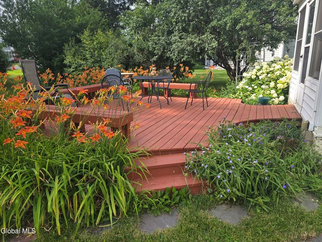 7 Clarendon Road, Albany, NY 12203