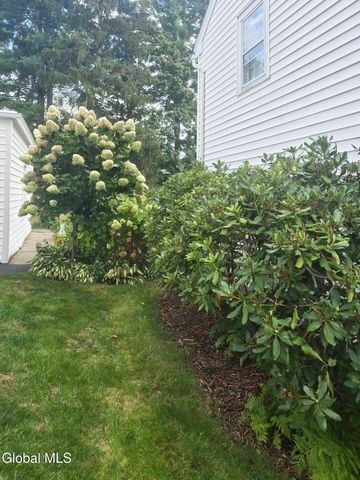 7 Clarendon Road, Albany, NY 12203