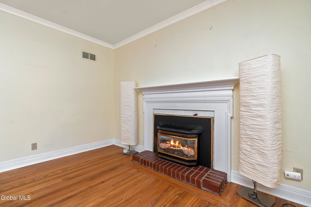 7 Clarendon Road, Albany, NY 12203