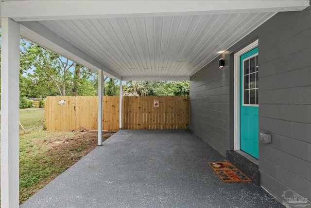 204 Fairfax Dr, Pensacola, FL 32503