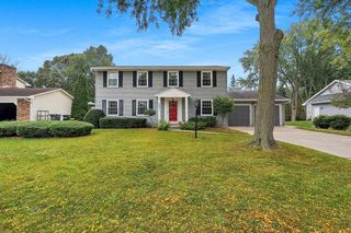 2931 GRANDE, Green Bay, WI 54301
