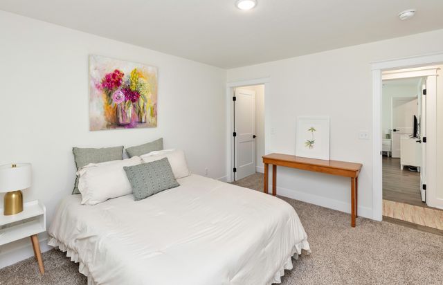 2811 Payne Road, Des Moines, IA 50310