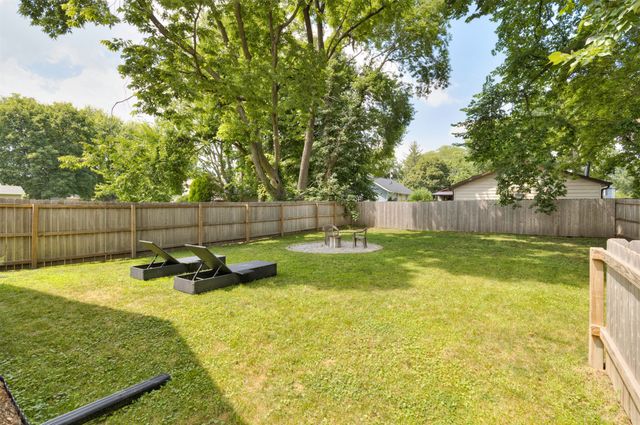 2811 Payne Road, Des Moines, IA 50310