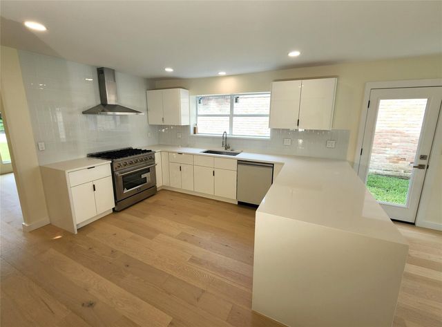 6658 Radley Drive, Spring, TX 77379