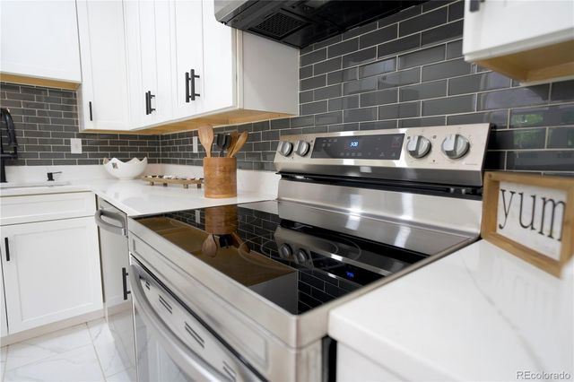 647 S Jasmine Way, Denver, CO 80224