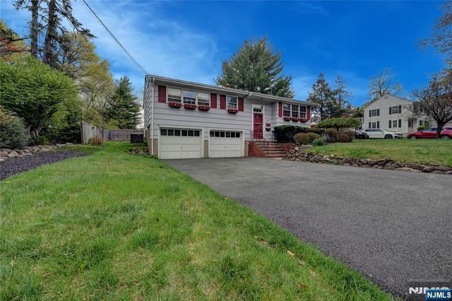 301 Grand Boulevard, Emerson, NJ 07630