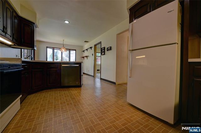 301 Grand Boulevard, Emerson, NJ 07630