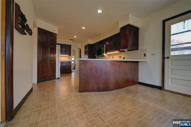 301 Grand Boulevard, Emerson, NJ 07630