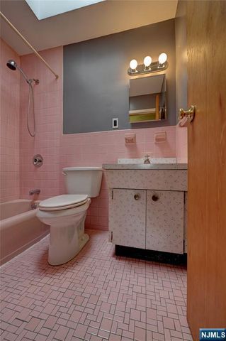 301 Grand Boulevard, Emerson, NJ 07630